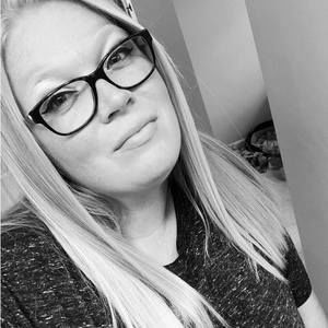 Meet your Posher, Becky